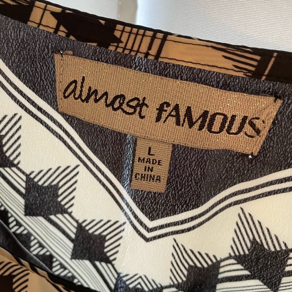 Almost Famous Darling dress/tunic size L black brown natural shades . V-neck - Picture 2 of 5